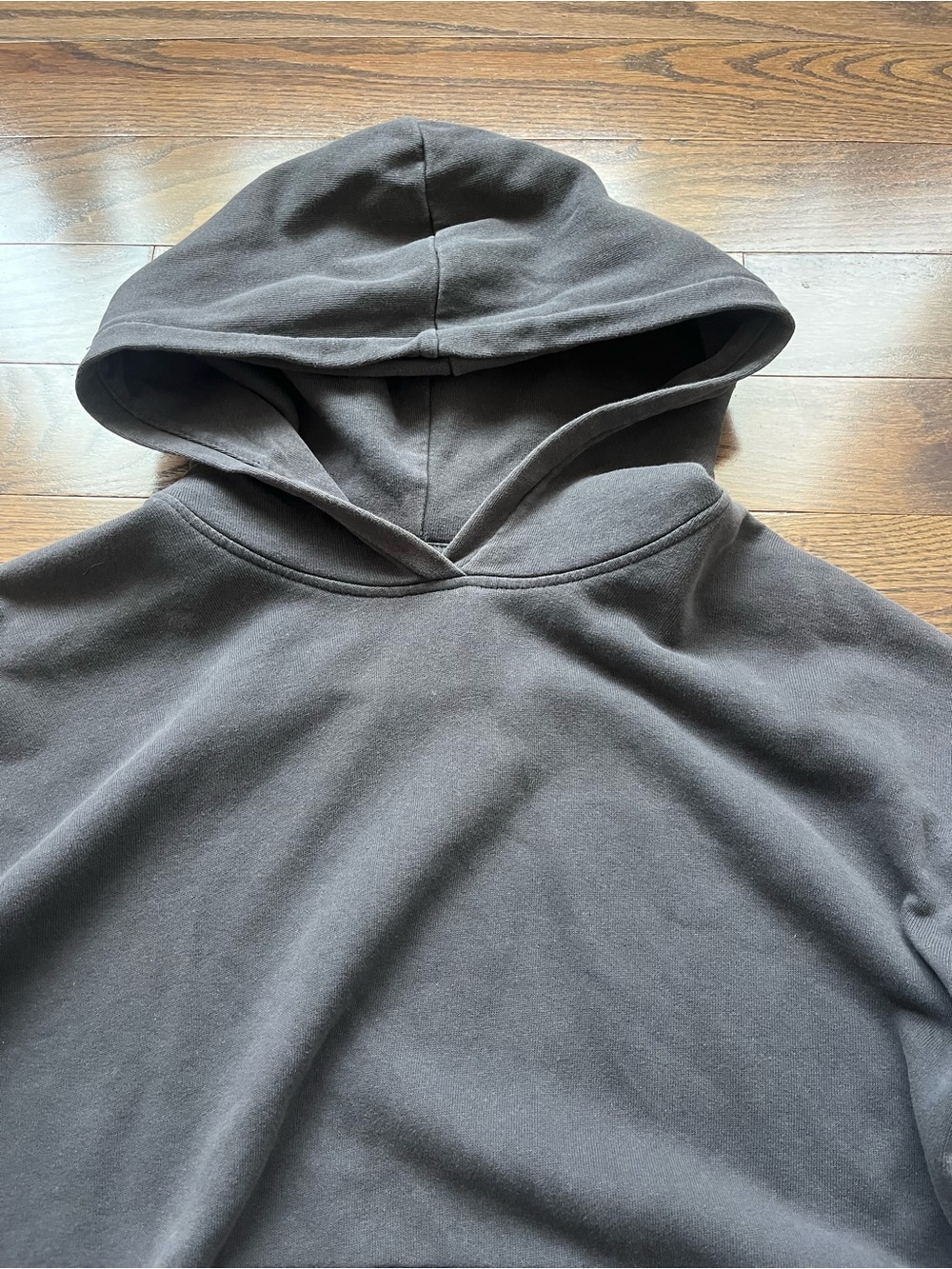 divided h&m boxy fit off-black hoodie - Picture 2 of 4